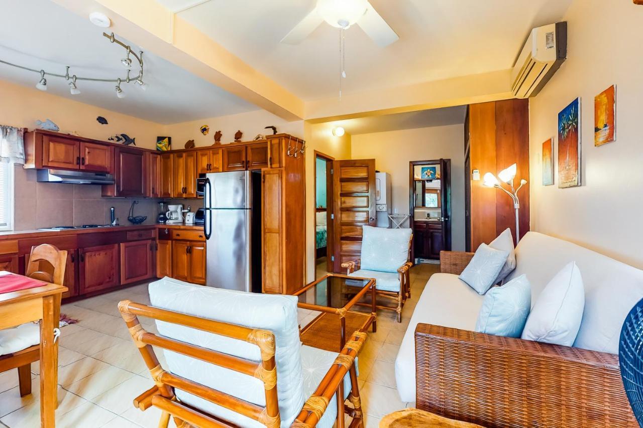 Coral Reef Condo San Pedro  Bagian luar foto