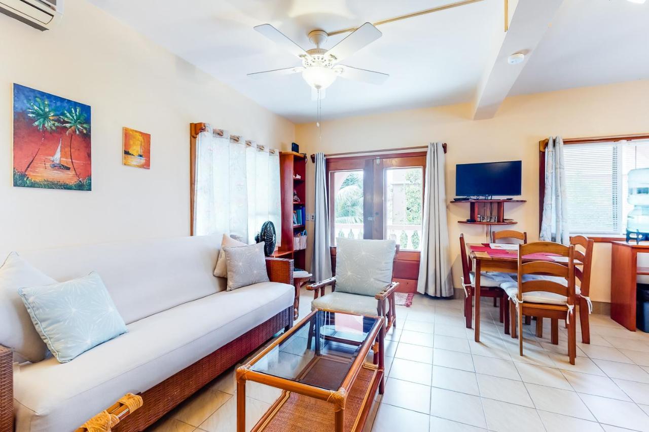 Coral Reef Condo San Pedro  Bagian luar foto
