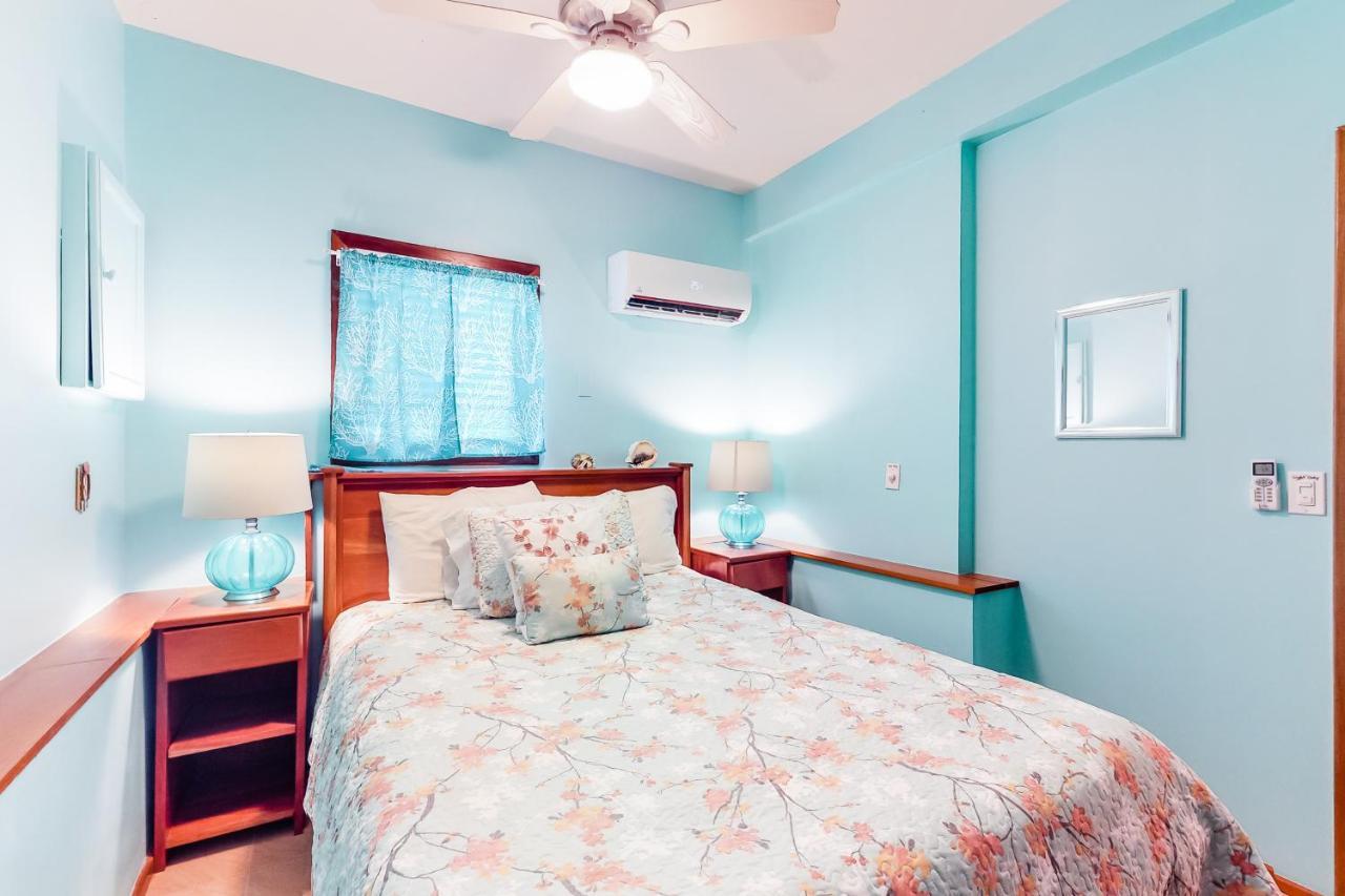 Coral Reef Condo San Pedro  Bagian luar foto