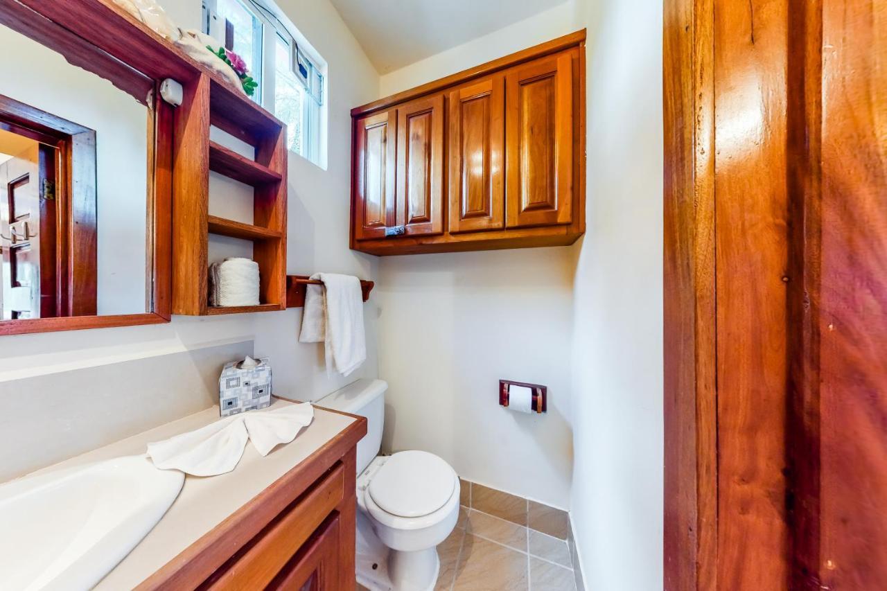 Coral Reef Condo San Pedro  Bagian luar foto