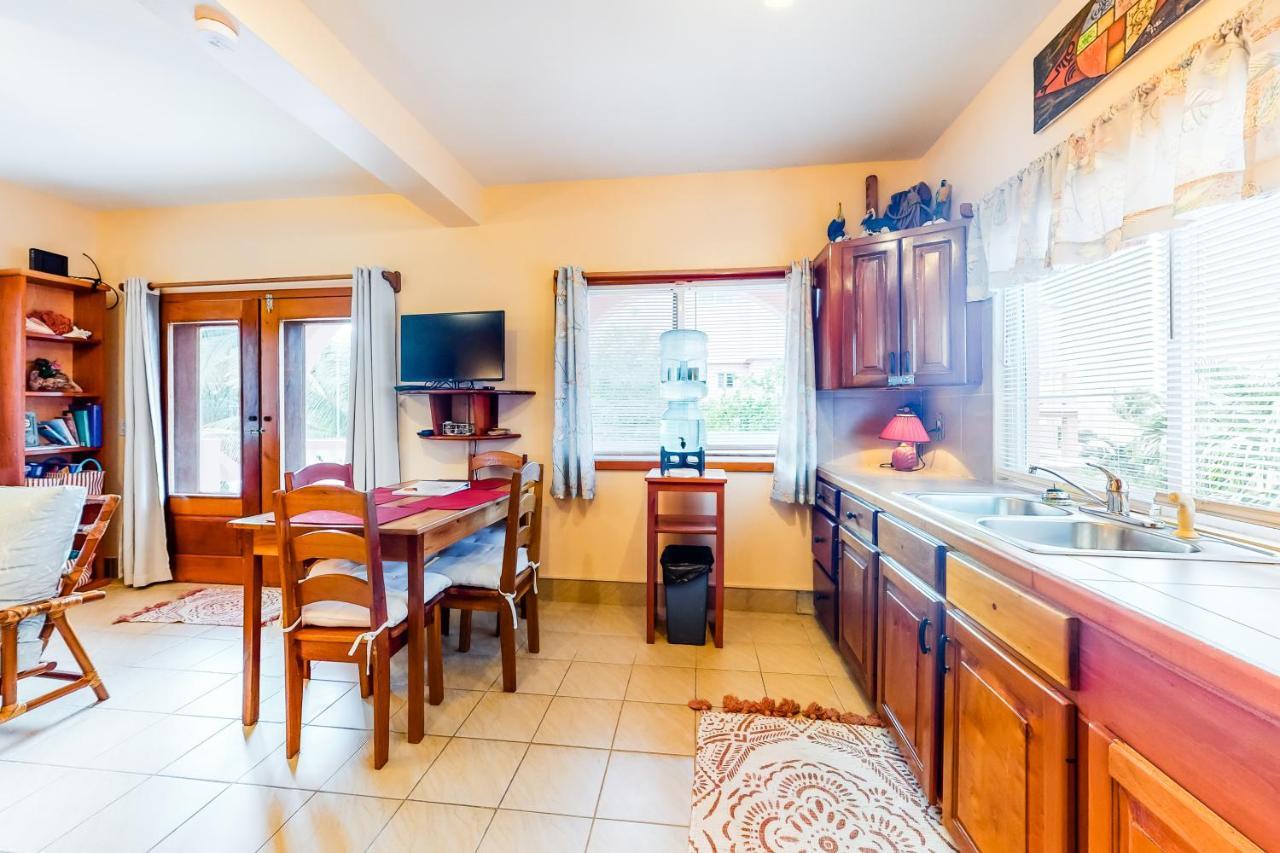 Coral Reef Condo San Pedro  Bagian luar foto