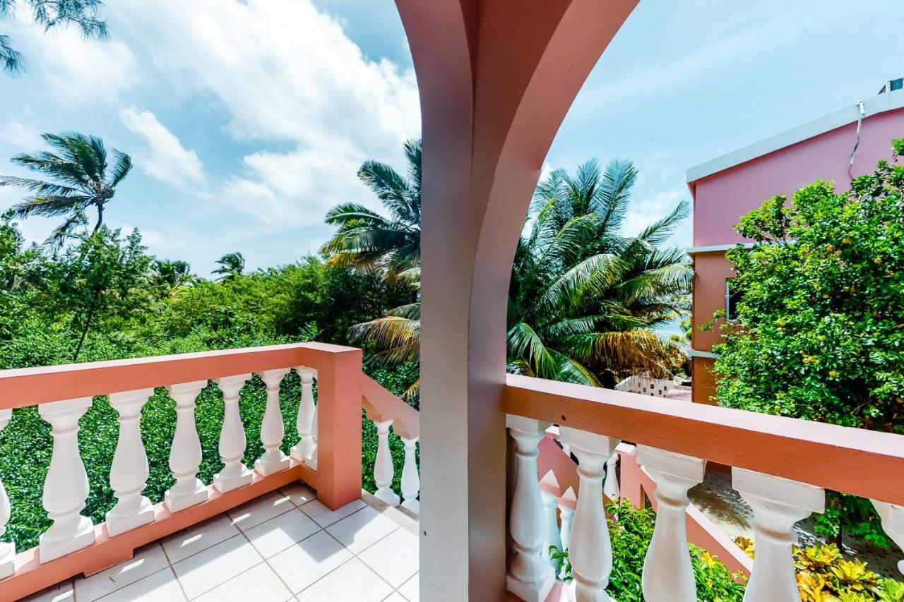 Coral Reef Condo San Pedro  Bagian luar foto