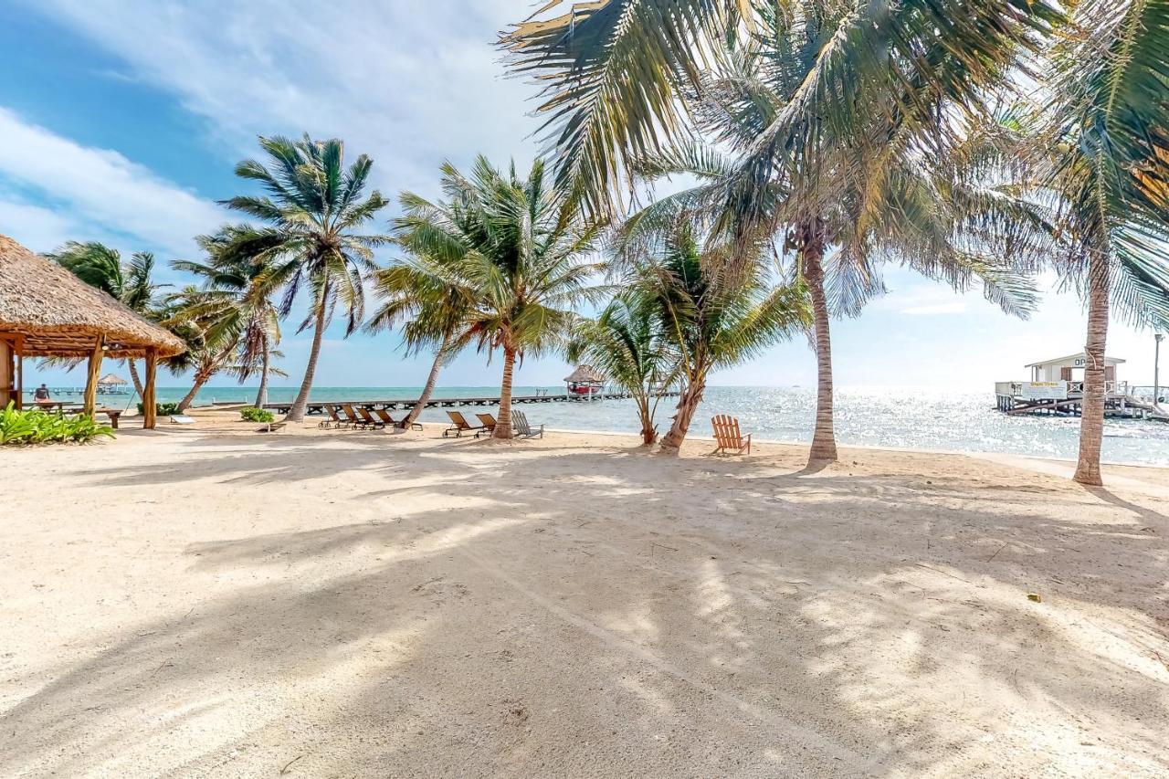 Coral Reef Condo San Pedro  Bagian luar foto